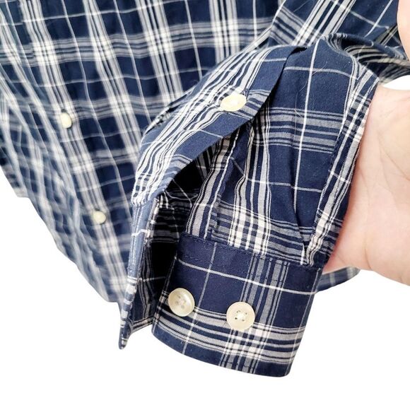2/$20 H&M Navy Blue & White Plaid Pattern Buttons Down Shirt Slim Fit Size: M - Picture 9 of 12